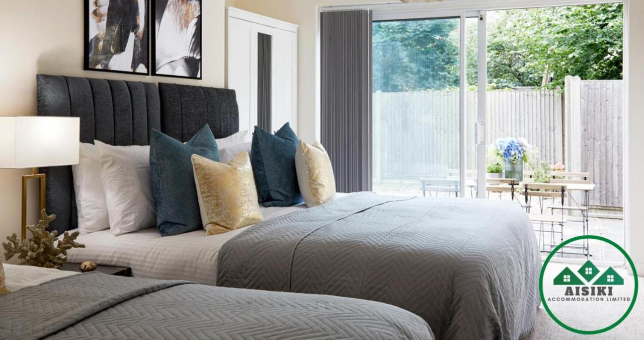 Aisiki Living At Alexandra Road, 2-Bedroom & 2-Bathroom With King Or Twin Beds And With Free Wi-Fi & Parking Watford  Extérieur photo